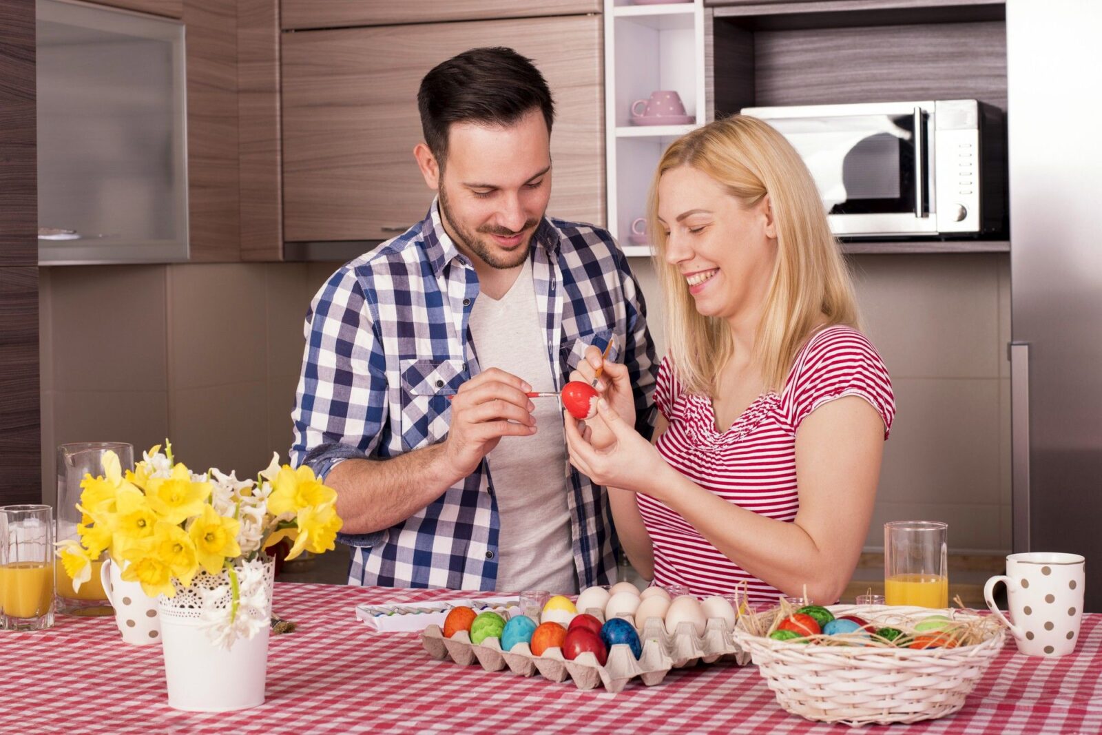 Eggstraordinary Easter Gift Ideas for Couples