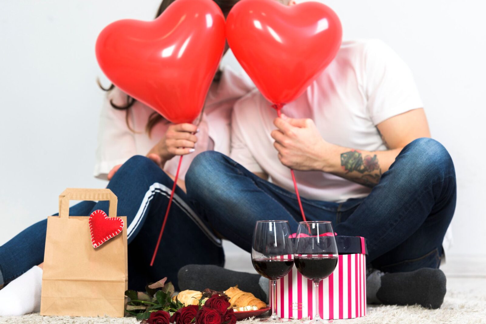 Sweet and Romantic Valentine's Day Gift Ideas for Couples