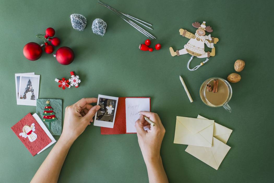 Christmas Card Messages to Share as Traditions with Your Husband