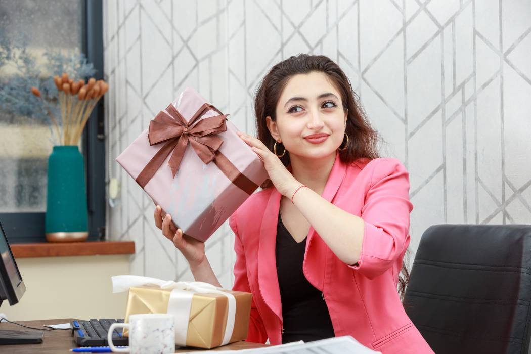 Unforgettable Experiences 50th Birthday Gifts for Your Female Boss
