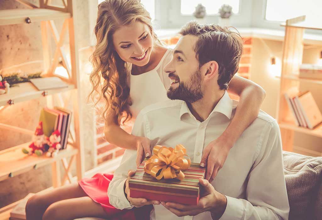 Mindful Budgeting is Essential Key to Choosing Couples’s Gift under $25