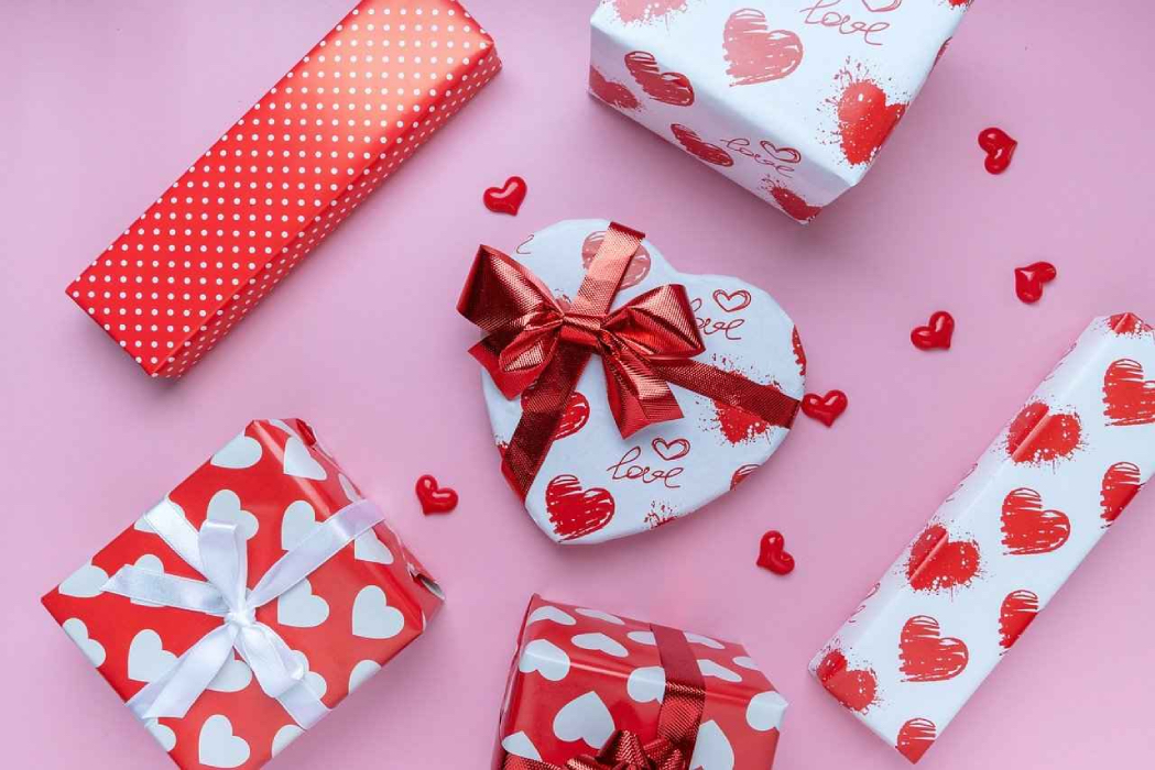 Crafting Unforgettable Valentine Gift Experiences