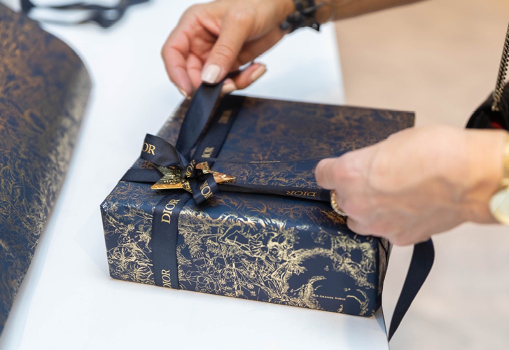 How to Choose the Perfect Luxury Gift