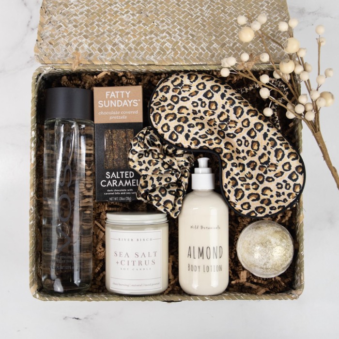 Ideas of Relaxation and Pampering Gift Set for Boss Day 