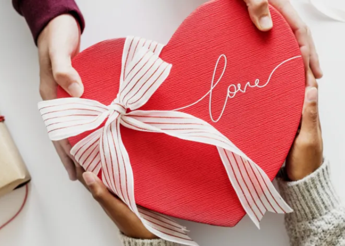 What Factors Should You Consider When Choosing A Gift For Valentine's Day?