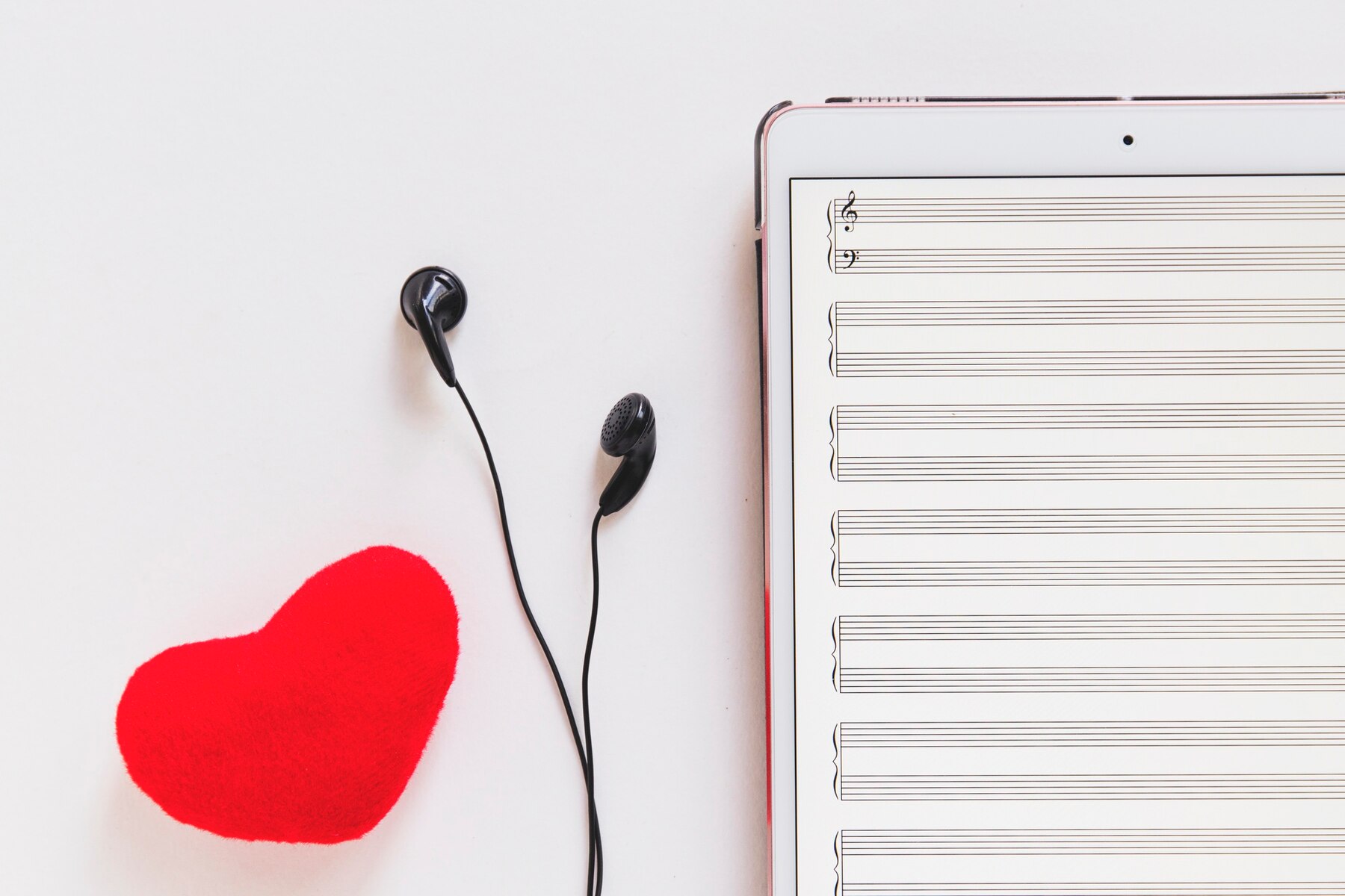 How To Create A Perfect Valentine’s Playlist