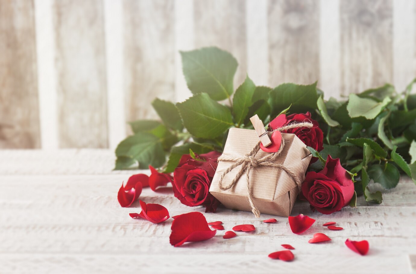 Show How He Is Worth To You Through Valentine's Day Gifts 