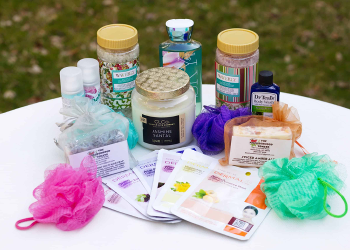 DIY Spa Day Kit As Funny Valentine’s Day Gift Box Ideas For Her